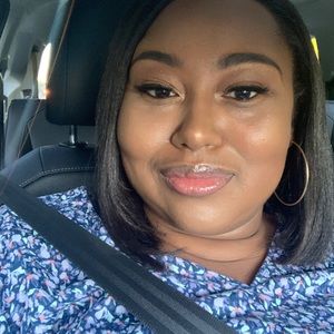 Meet your Posher, Shayla